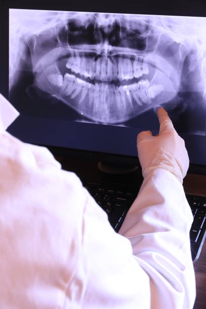Best Broken or Cracked Tooth Emergency Dentist in Falfurrias, TX